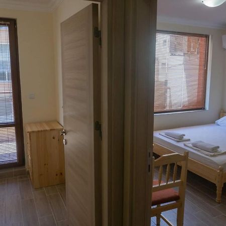 Rent Apartments Martin Beach Pomorie Buitenkant foto