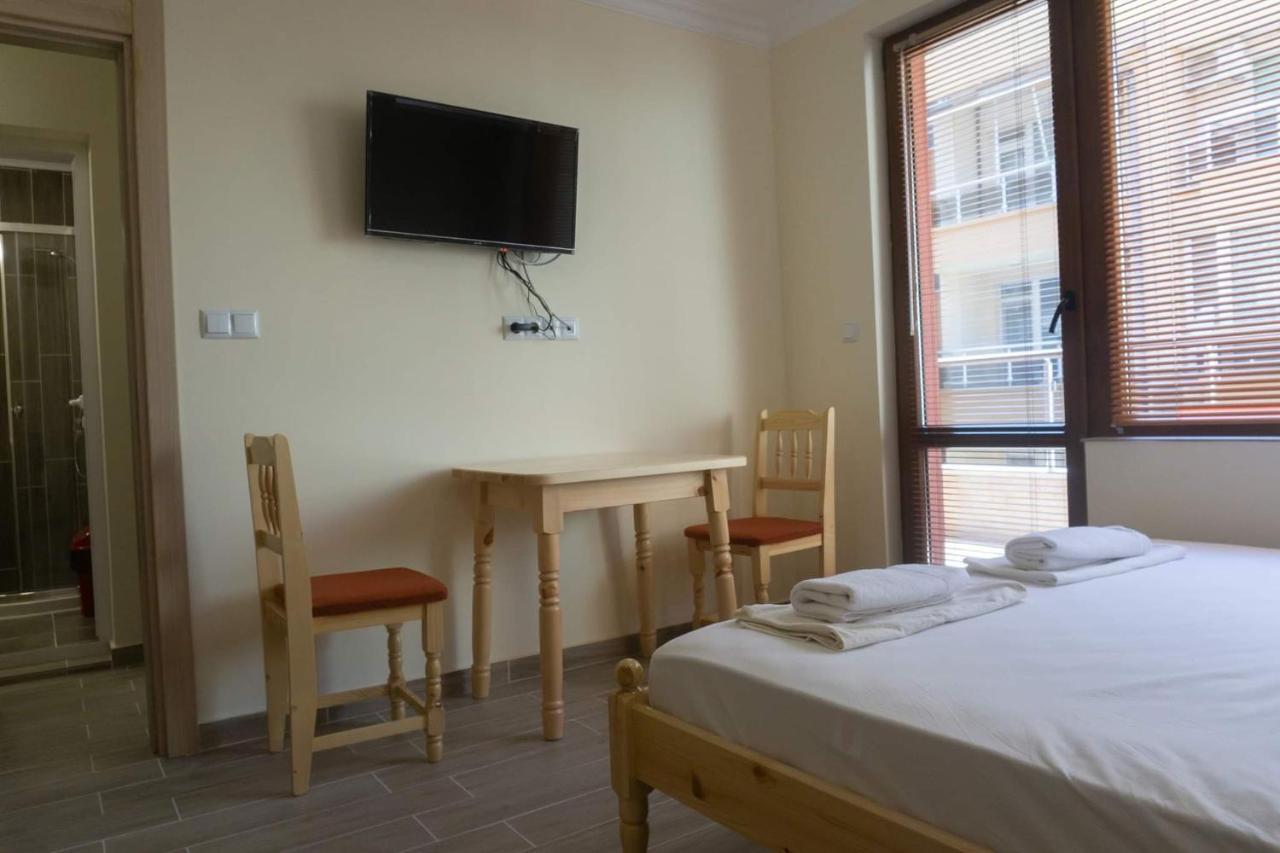 Rent Apartments Martin Beach Pomorie Buitenkant foto